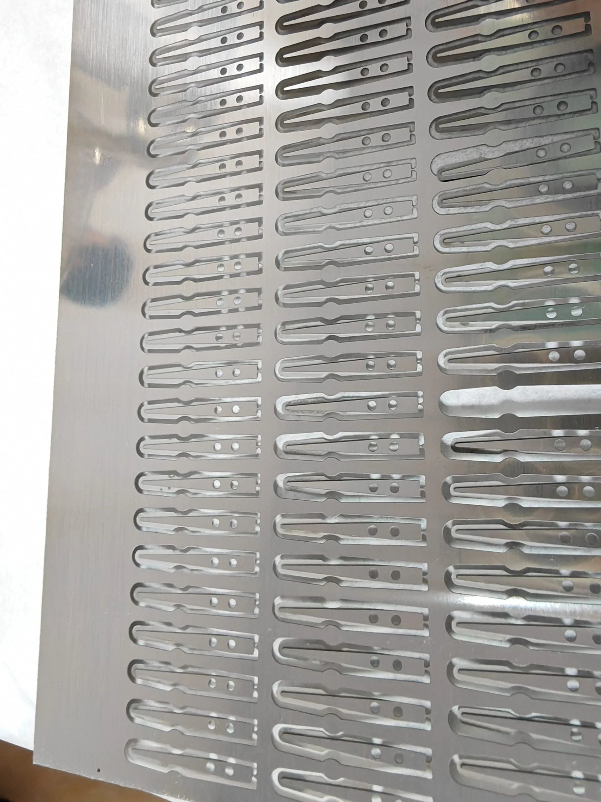 Chemical Etching Machine for Micro Surgical Blades, Crescent Blades, and Keratomes Manufacturing